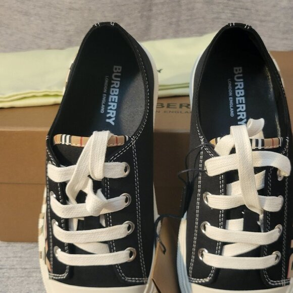 BURBERRY Toddler/Little Kid Larkhall Sneaker - Picture 1 of 8